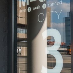 M2GO City belettering